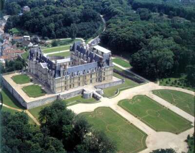 Chateau de Ecouen
