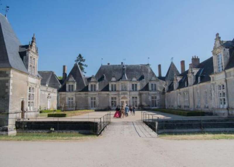 CHATEAU DE VILLESAVIN