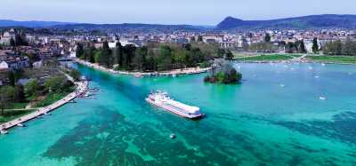Dejeuner-croisiere sur le Lac d'Anney - le Libelulle
