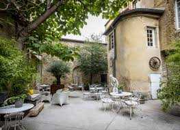 LES REMPARTS - HOTELS ET DEMEURES HISTORIQUES