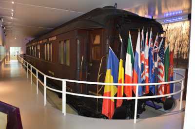 Clairiere Et Musee de l'Armistice 14-18
