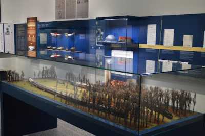 Clairiere Et Musee de l'Armistice 14-18
