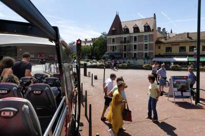 Visite Annecy en Bus Cabriolet