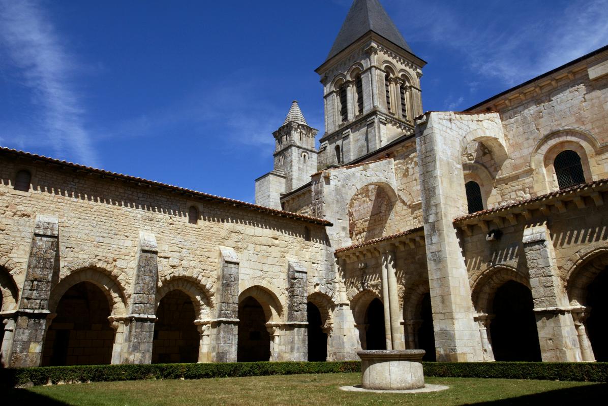 Abbaye de Nieul-sur-l Autise