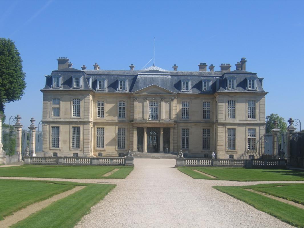 Chateau de Champs sur Marne