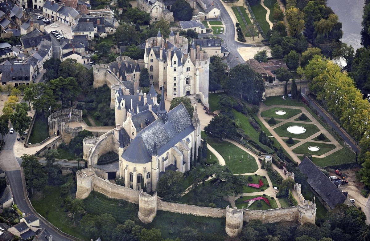 CHATEAU DE MONTREUIL BELLAY