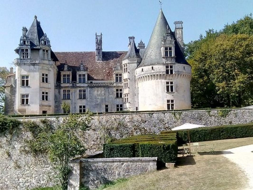 Chateau de Puyguilhem