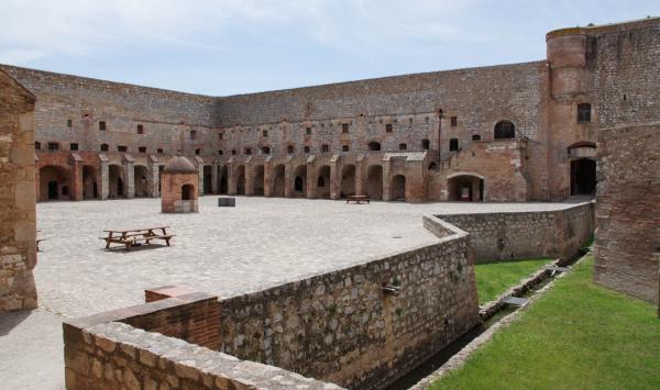 Forteresse de Salses