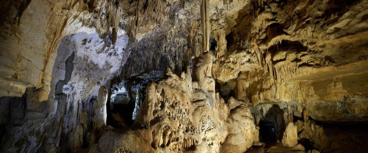 Grottes d'Arcy-sur-cure