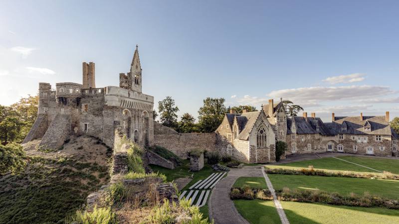 CHATEAU DE PLESSIS-MACE