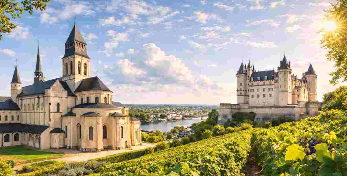 Fontevraud & Saumur Weekend: 2 Days between the Royal Abbey and Saumur Castle